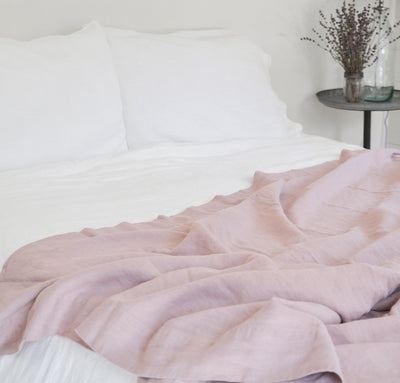 summer blanket bed cover all-natural 100% linen sheets and bedding day bed in light pink dusty rose color