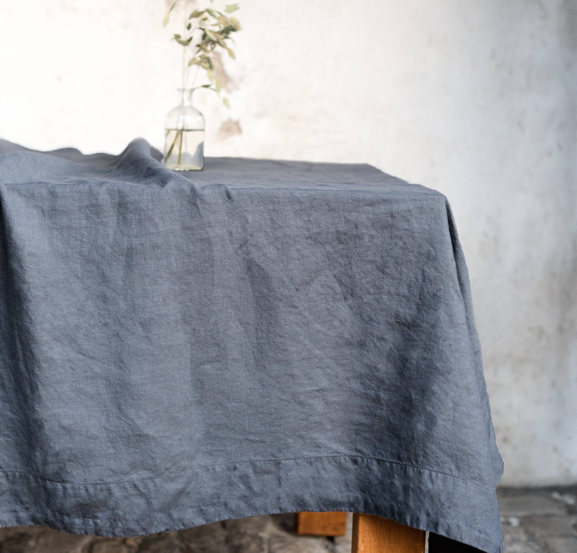 St. Barts Linen Tablecloth (Ready to ship)