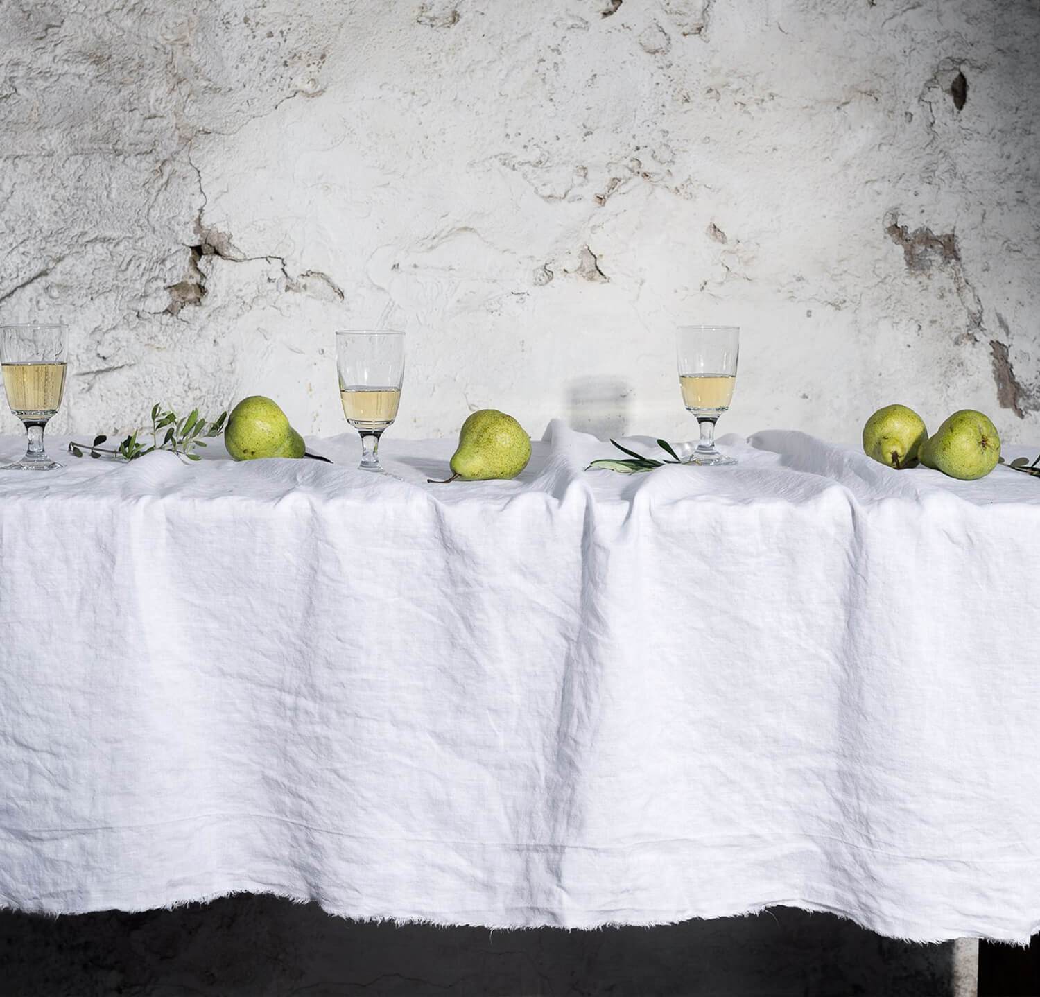 Raw Edge Smooth Linen Tablecloth | Sale