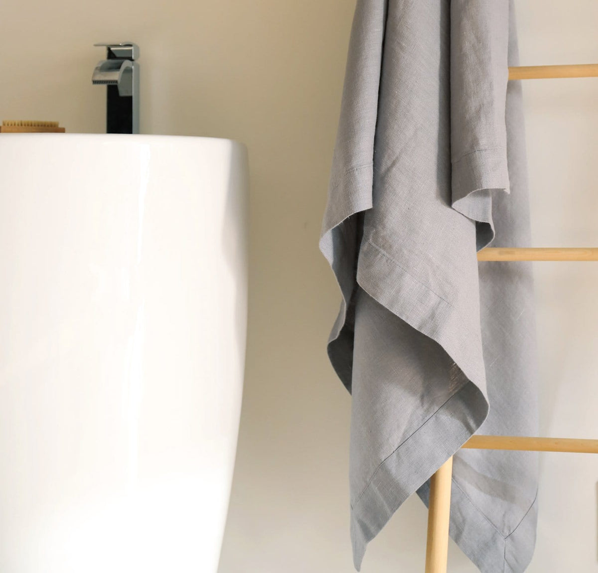 Best Linen Bath Sheet | by Rough Linen